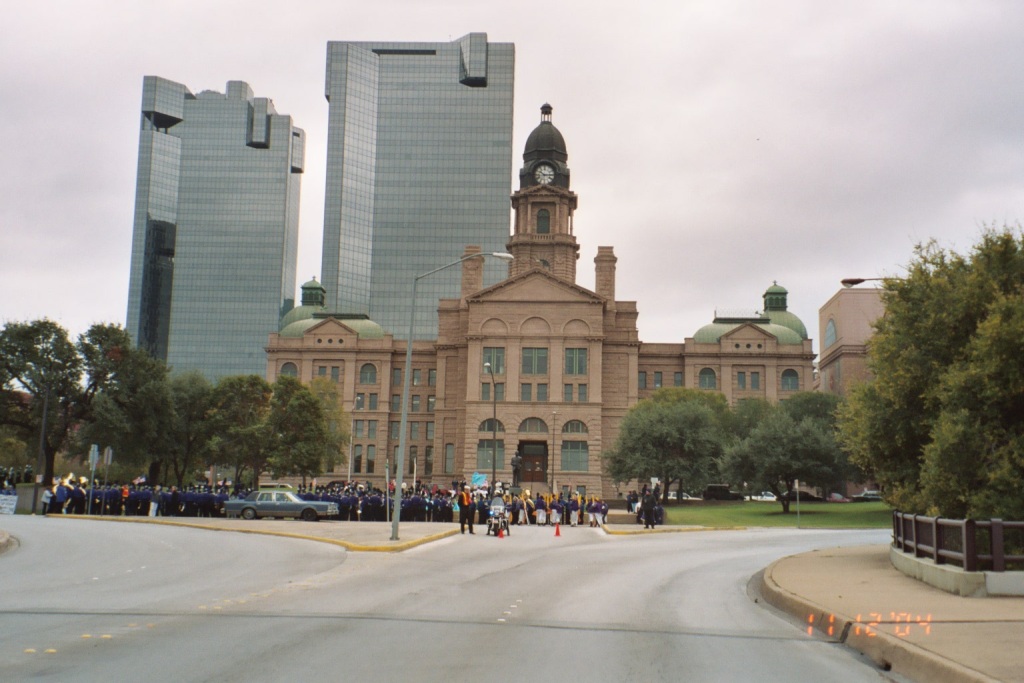 Enlarge picture